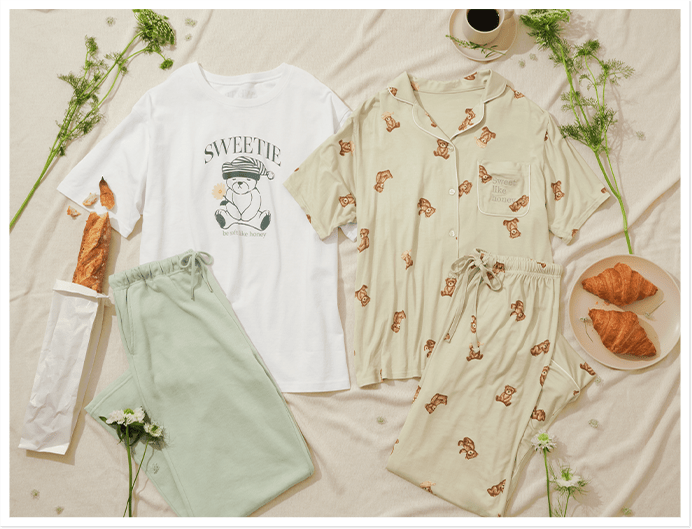 （右） くまシャツパジャマセット（左）くまＴシャツパジャマセット（通販限定ロングパンツ）