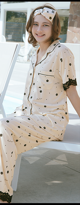 ピーチジョン Pj × MARY QUANT【即完売♡C65/M♡2色セット