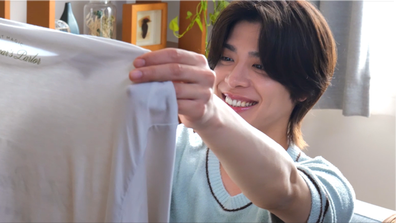 Behind the Scenesを再生