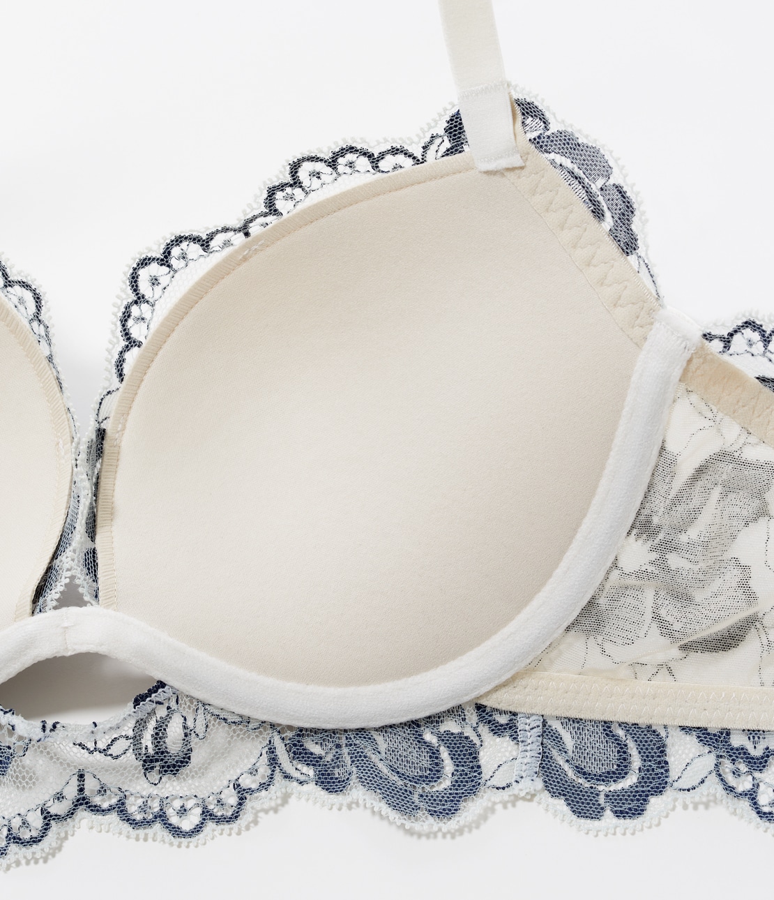 ま～るく盛れる着やせブラシャルム(C65 ベージュブラック): SALON by