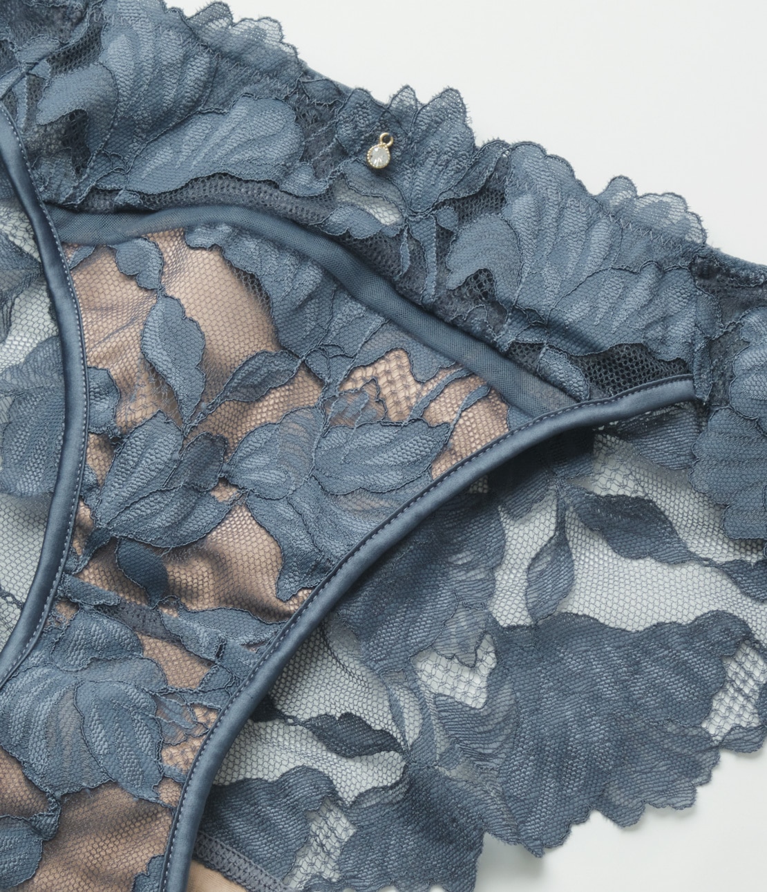 Peach-on　ブルーパシフィック 25本 ナイスバディショーツシアーブーケ(S ホワイト): SALON by PEACH JOHN