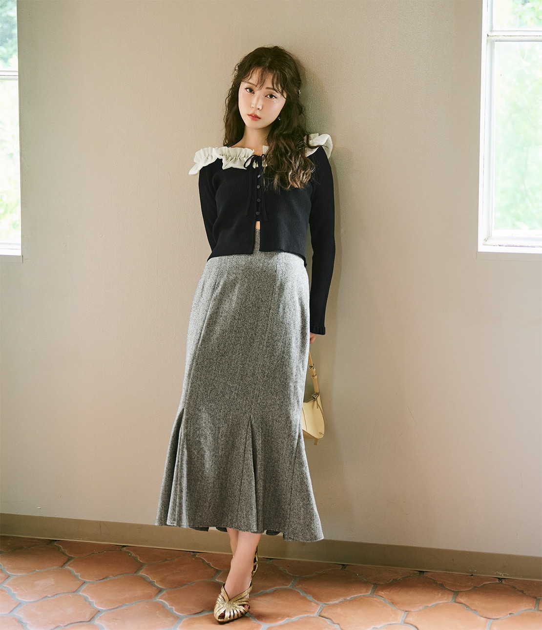 フリルカラーニットトップス(ワンサイズ ブラック): PEACH JOHN