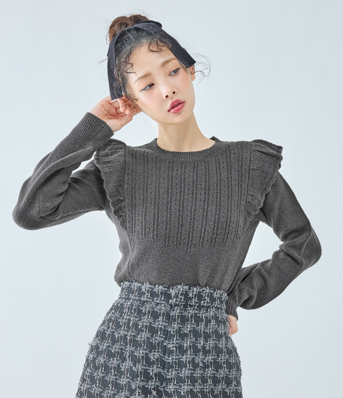 フリルニットプルオーバー(ワンサイズ チャコール): PEACH JOHN
