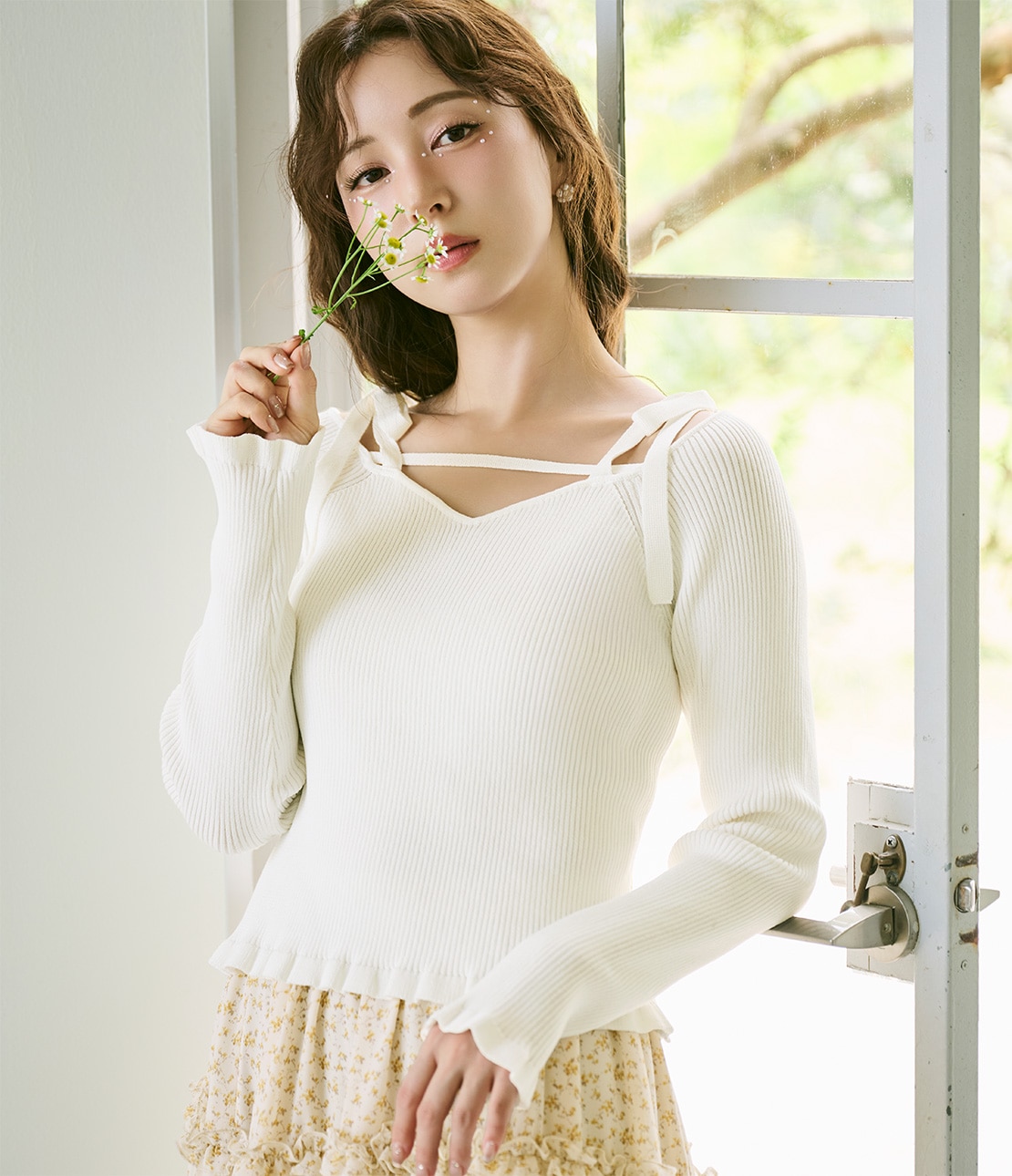 ストリングニットトップス