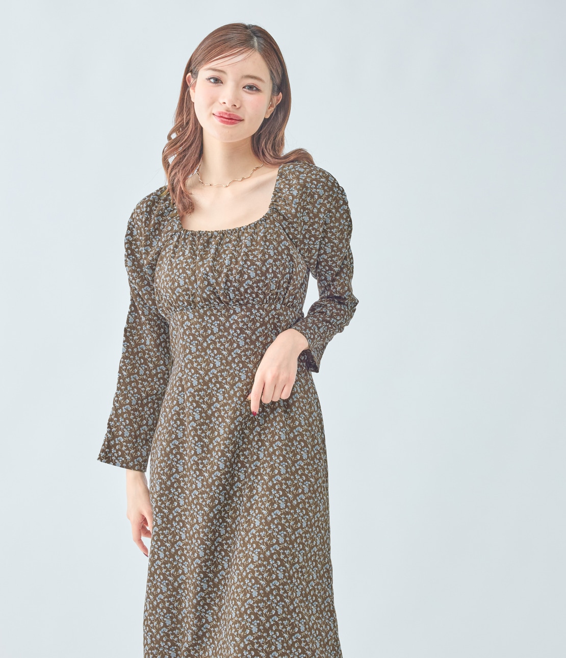 バストギャザーフラワーワンピース